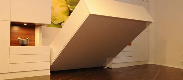 Pull-down bed high gloss